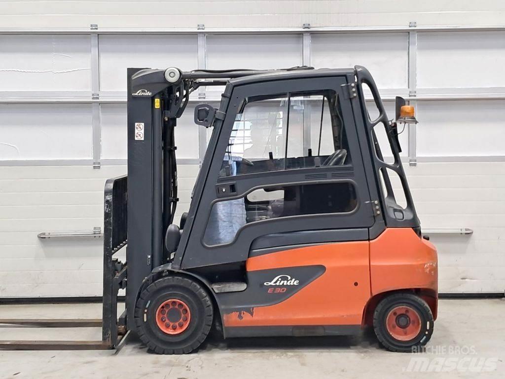 Linde E30-01 Elektromos targoncák