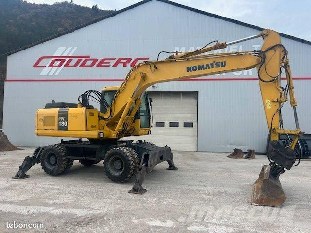 Komatsu PW 180 Gumikerekes kotrók