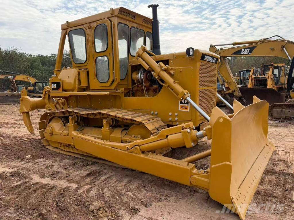 CAT D7G lánctalpas dózerek