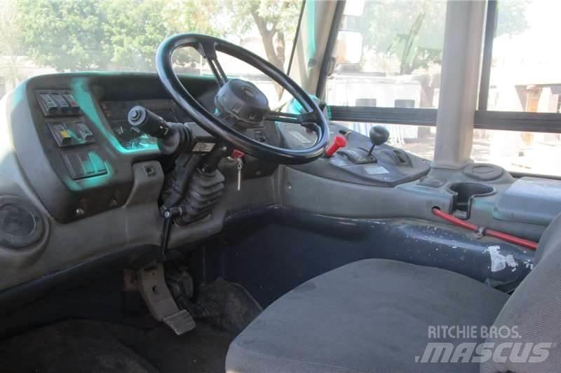 Bell B20D Tartályos teherautók