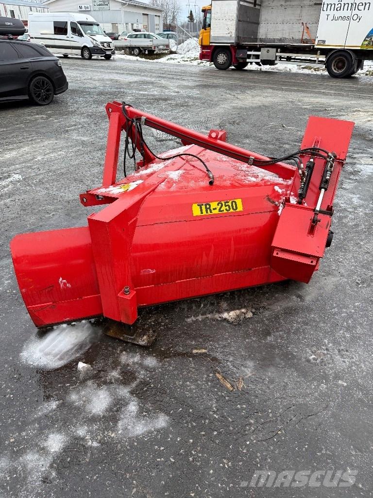 Varila Steel TR 250 Hómarók