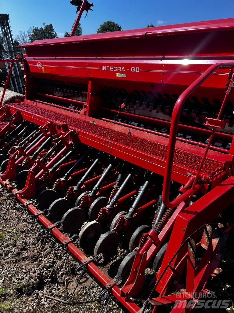 Kuhn HR 4003 D Vetőgépek