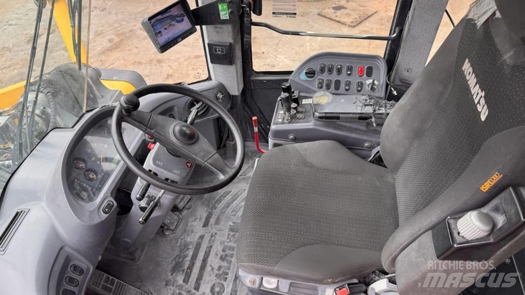 Komatsu WA 480-6 Gumikerekes homlokrakodók