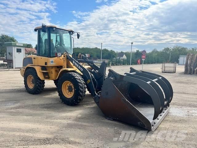 Volvo L 30 G Gumikerekes homlokrakodók