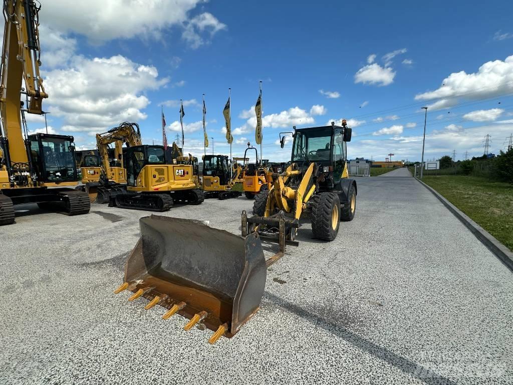 Komatsu WA 80 Gumikerekes homlokrakodók