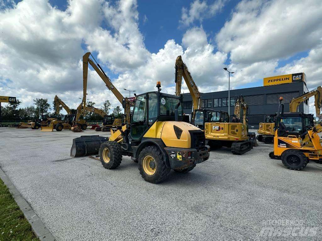 Komatsu WA 80 Gumikerekes homlokrakodók