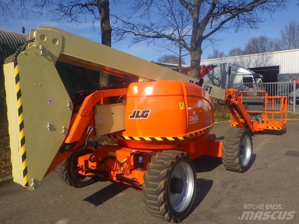 JLG 600AJ Karos emelők