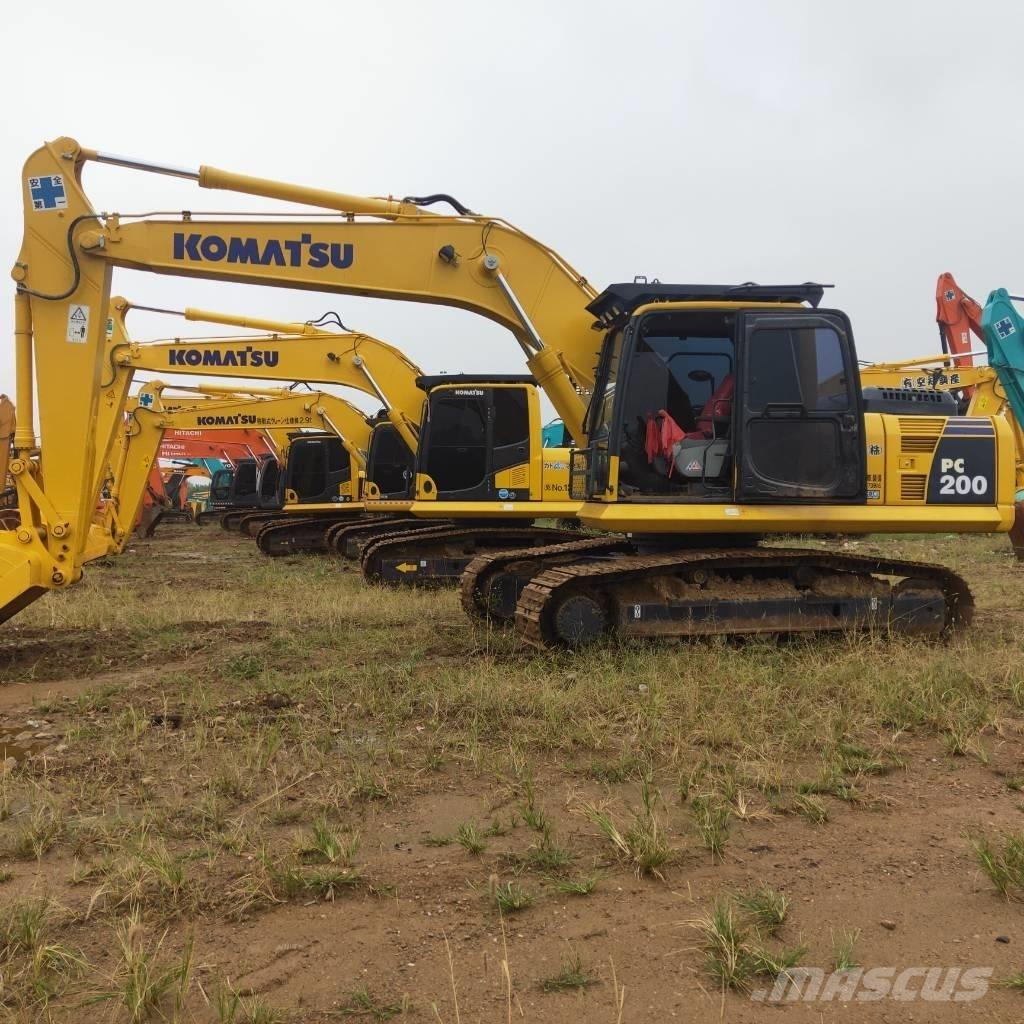 Komatsu PC200-8 Lánctalpas kotrók