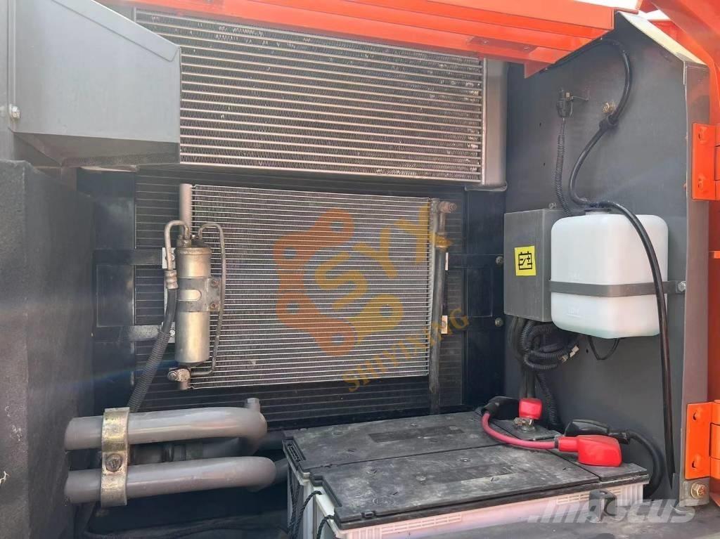 Hitachi ZX 200-3 G Lánctalpas kotrók