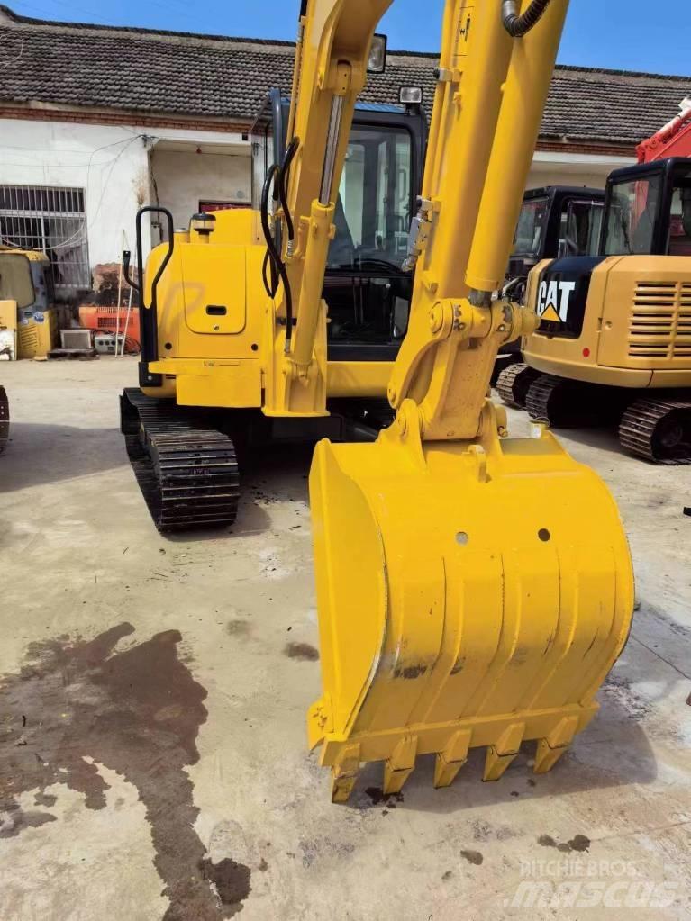 Komatsu PC56 Mini kotrók < 7t