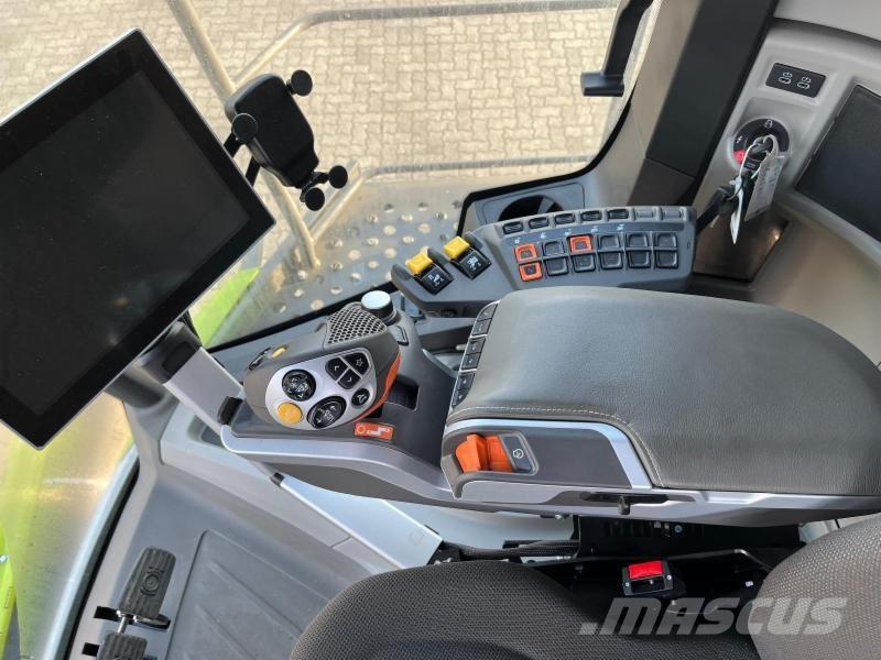 CLAAS LEXION 6800 Kombájnok