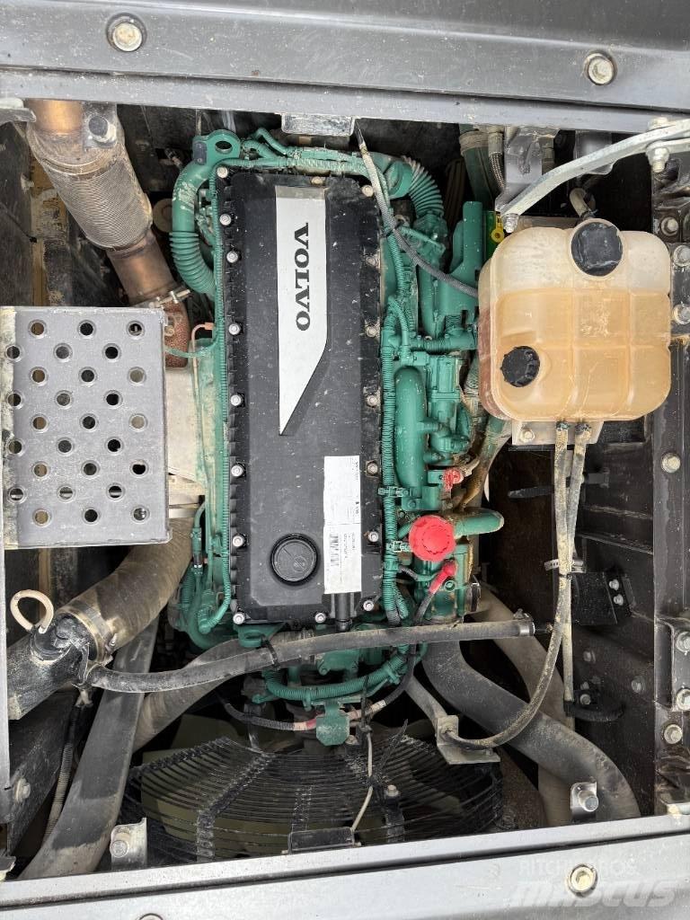 Volvo EC 300 EL Lánctalpas kotrók