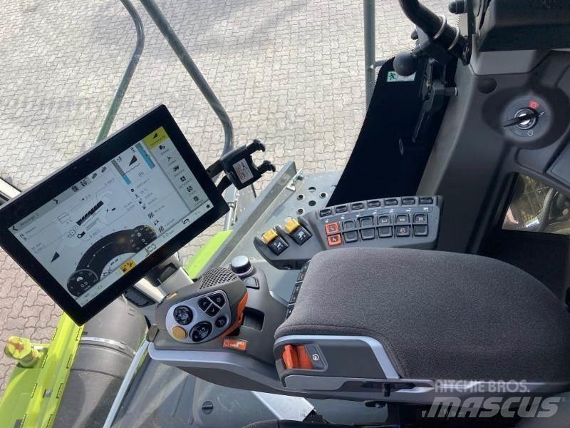 CLAAS LEXION 7500 Kombájnok