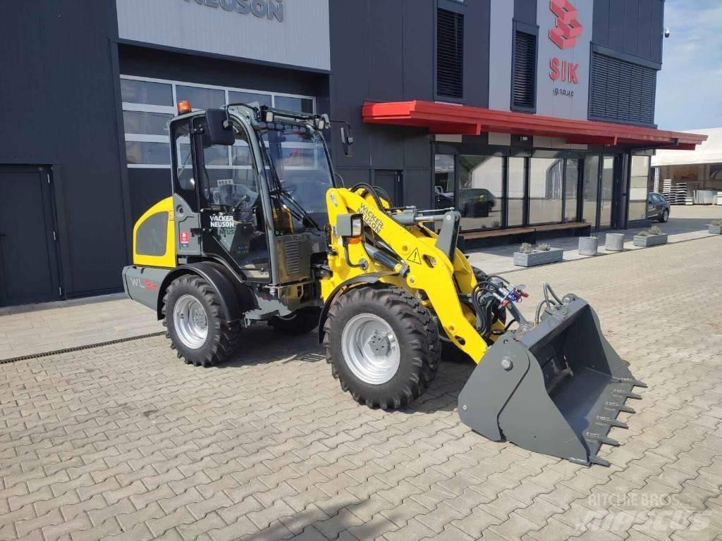 Wacker Neuson WL 34 Gumikerekes homlokrakodók