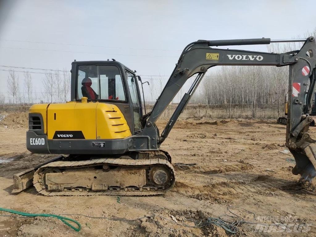Volvo EC 60D Közepes (midi) kotrók 7 t - 12 t