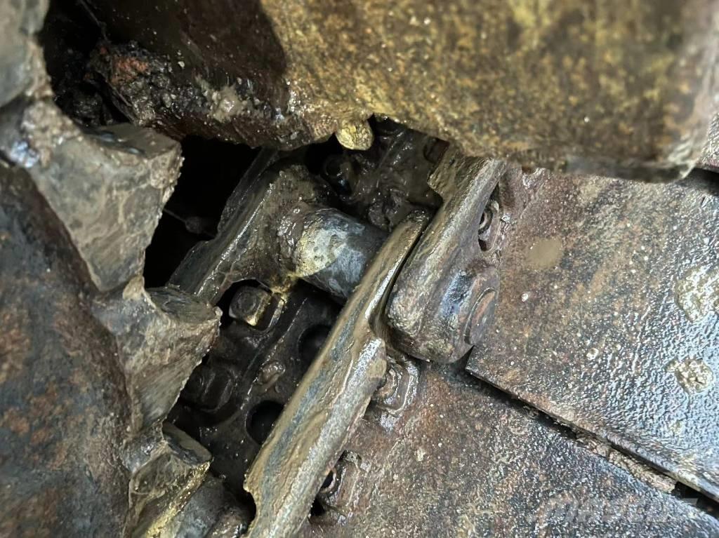 Sumitomo S265F2 Lánctalpas kotrók