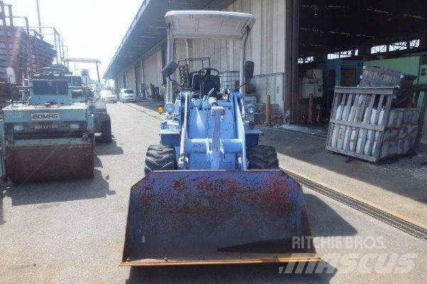 Mitsubishi WS210 Gumikerekes homlokrakodók