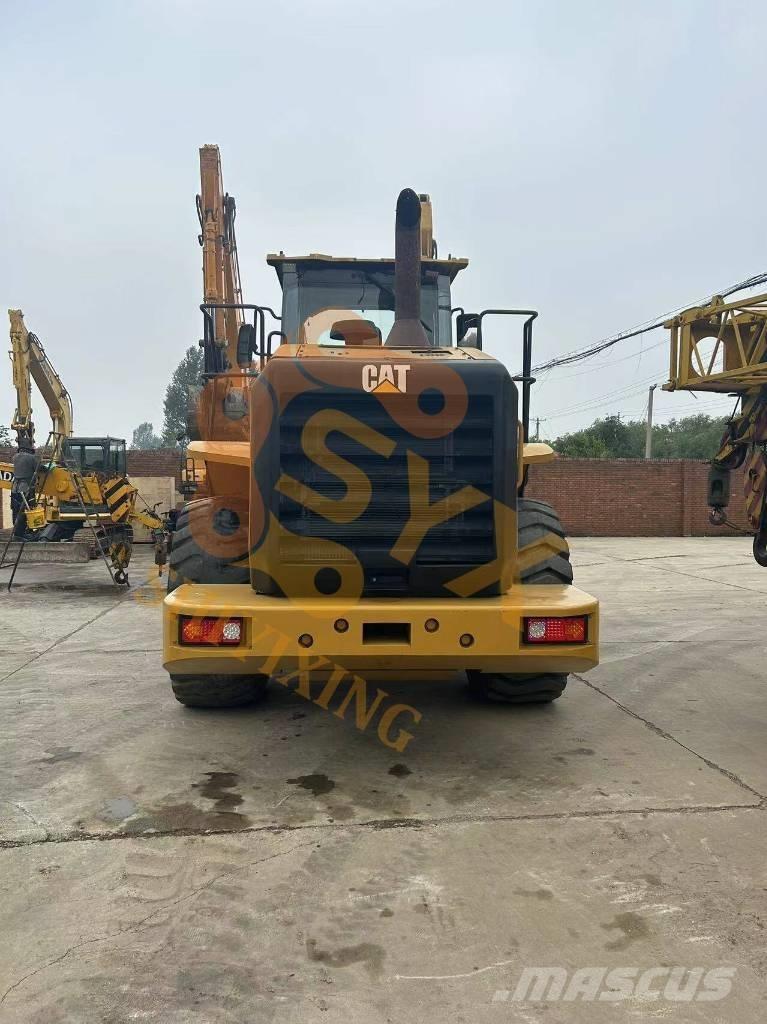 CAT 950 GC Gumikerekes homlokrakodók