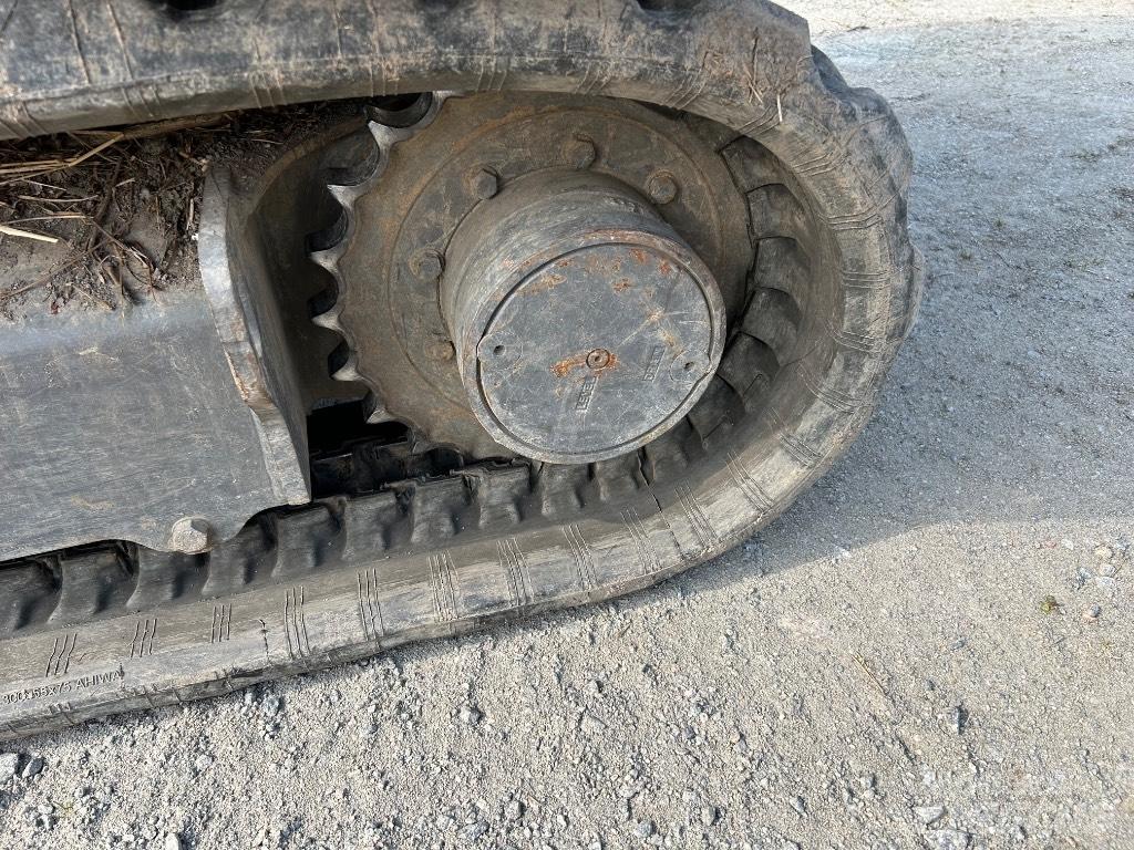 Volvo EC 25 Mini kotrók < 7t
