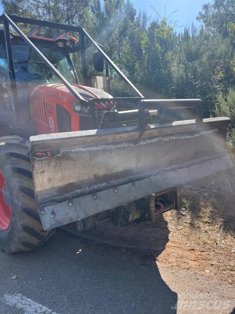 Kubota M 7153 Erdészeti traktorok