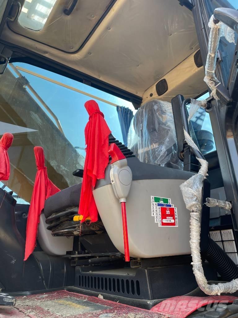 Komatsu PC 210-8 Lánctalpas kotrók