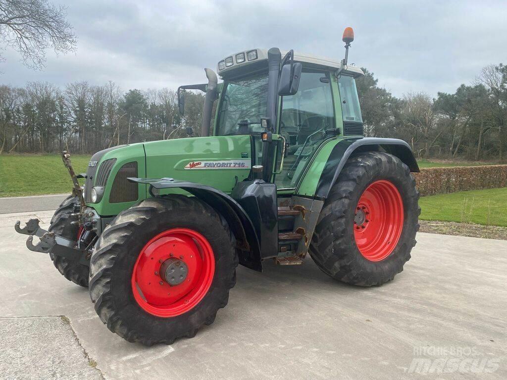 Fendt 716 Traktorok
