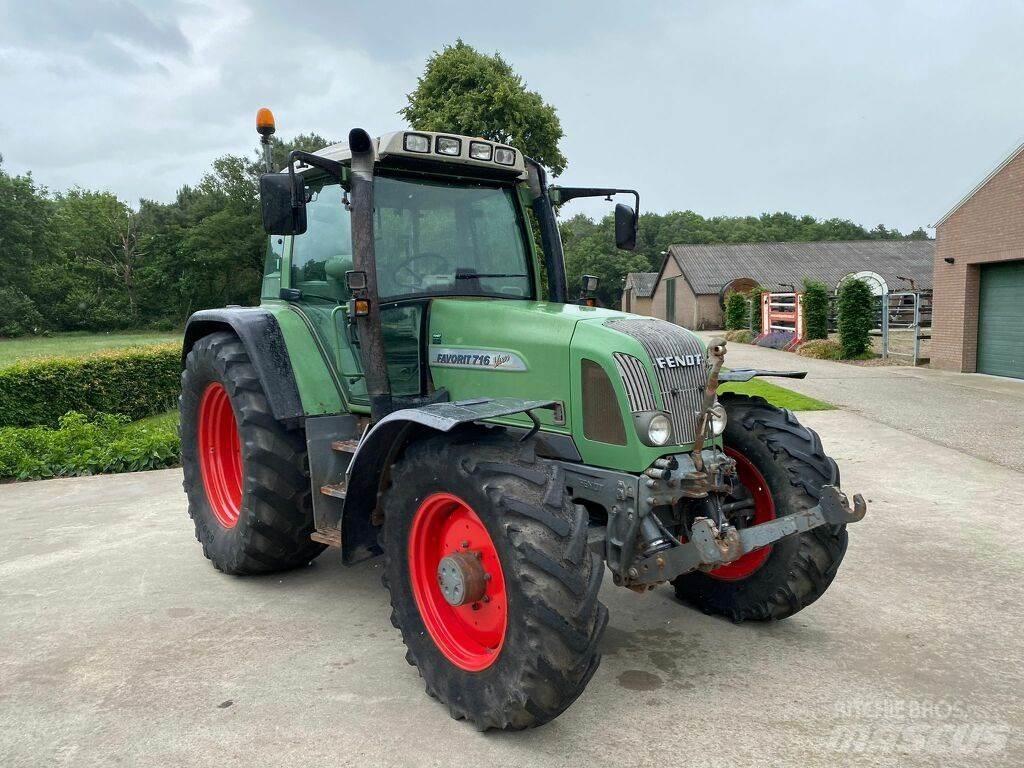 Fendt 716 Traktorok