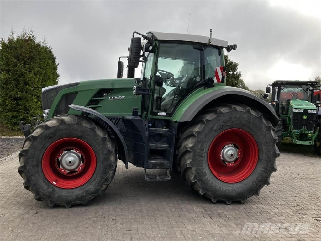 Fendt 828 Vario Traktorok