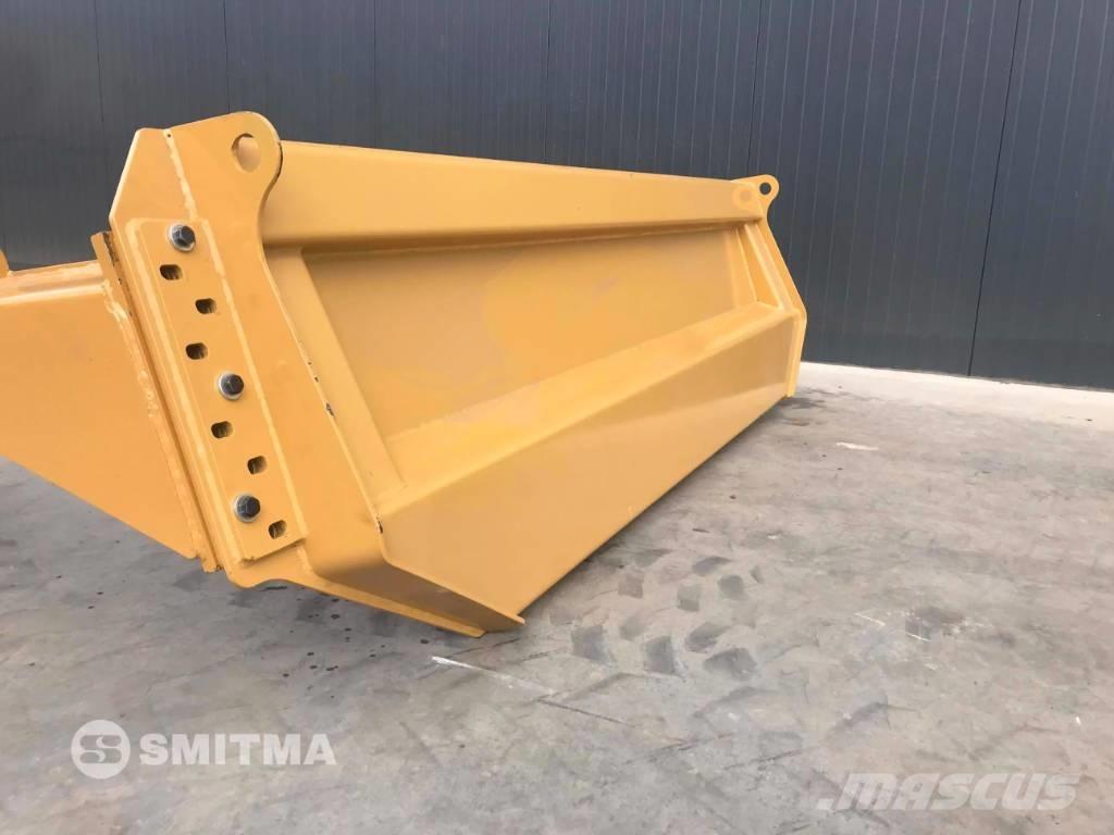 CAT 730C2 Tailgates