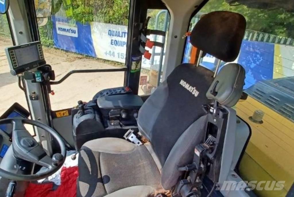 Komatsu WA 480-8 Gumikerekes homlokrakodók