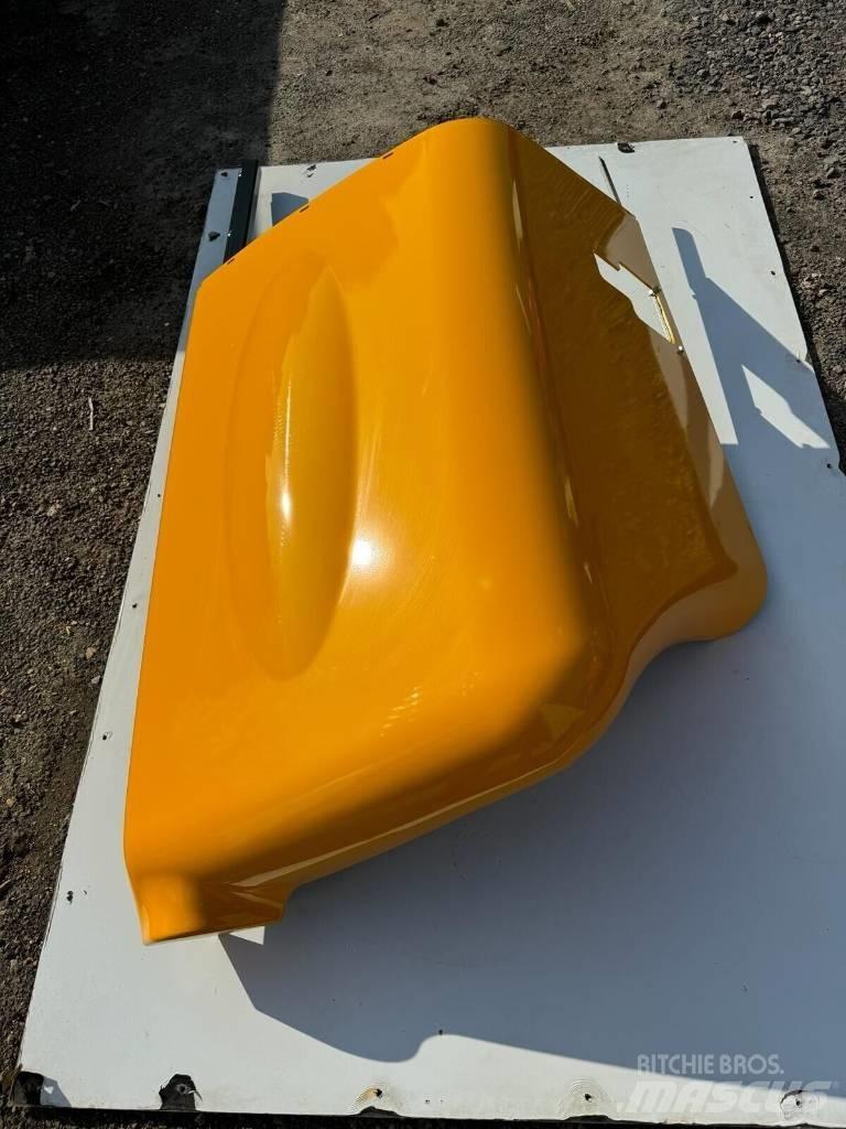 JCB ENGINE COVER Alváz és felfüggesztés
