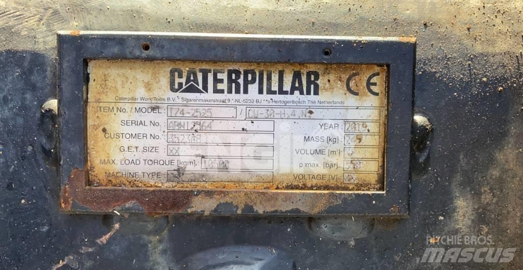 CAT Attache rapide Gumikerekes kotrók