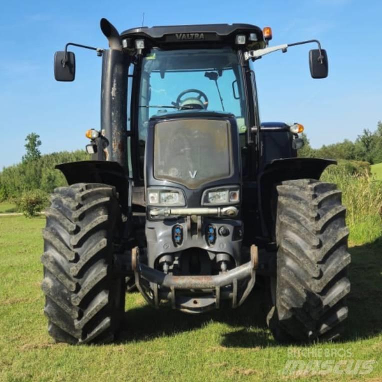 Valtra S 263 Traktorok