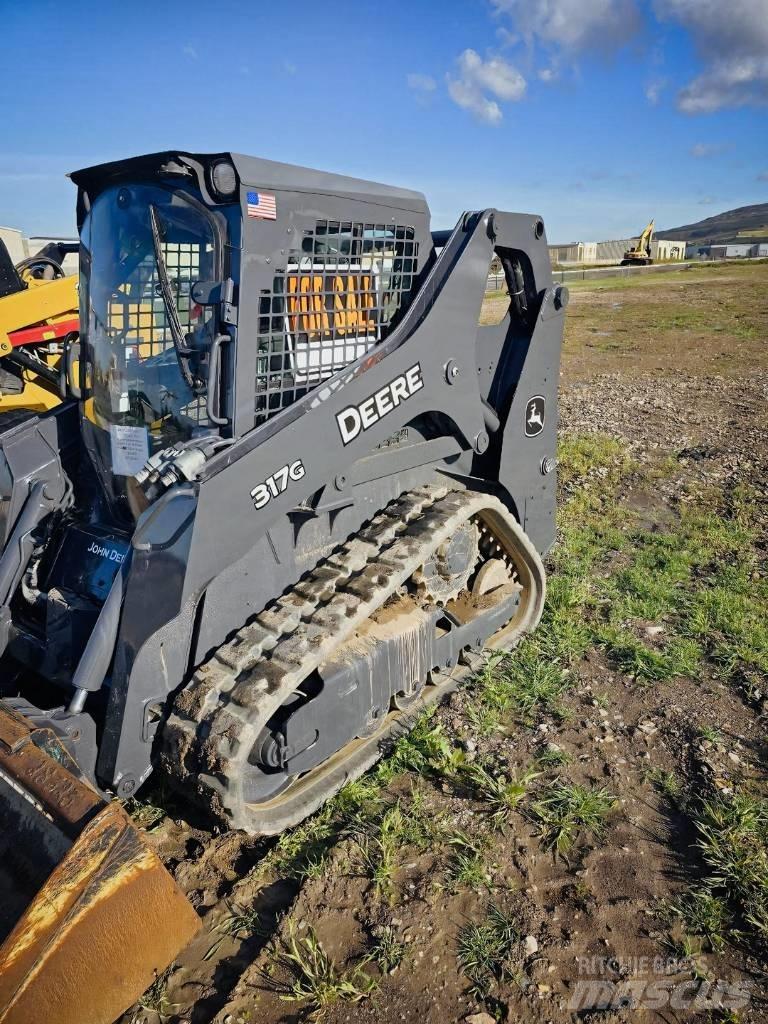 John Deere 317 G Kompaktrakodók
