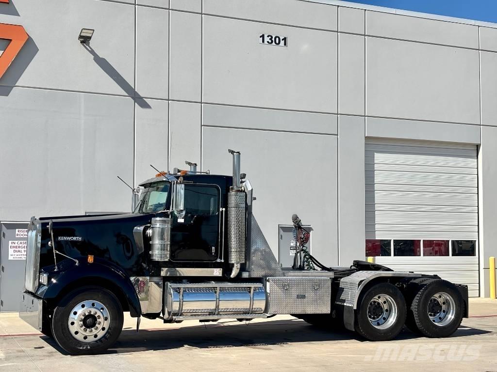 Kenworth W 900 Nyergesvontatók