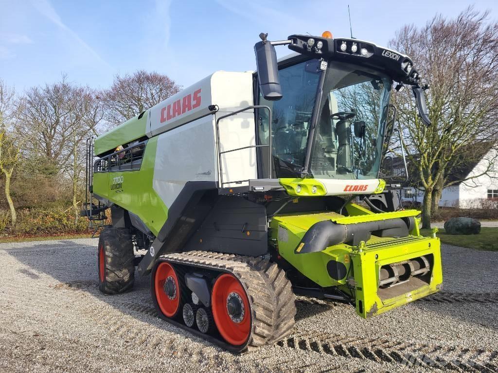 CLAAS Lexion 7700 TT Kombájnok