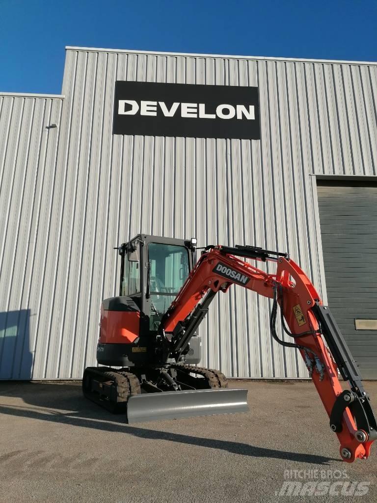 Doosan DX 27 Z Mini kotrók < 7t