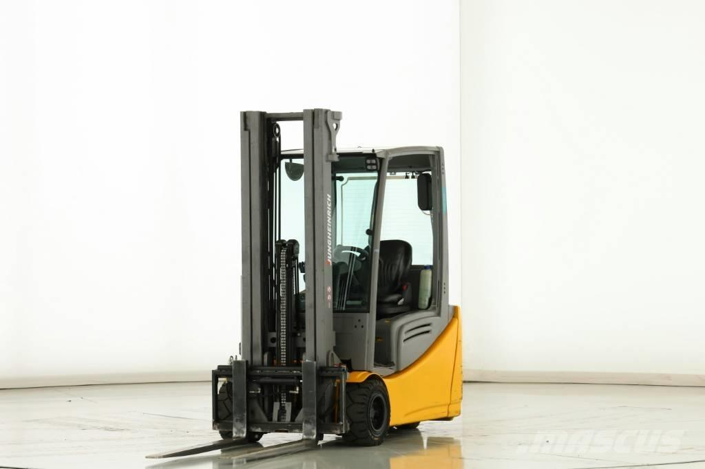 Jungheinrich EFG 220 Elektromos targoncák