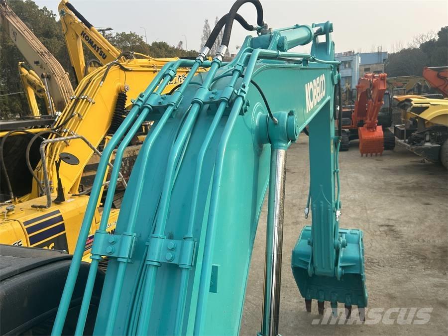 Kobelco SK 140 Lánctalpas kotrók