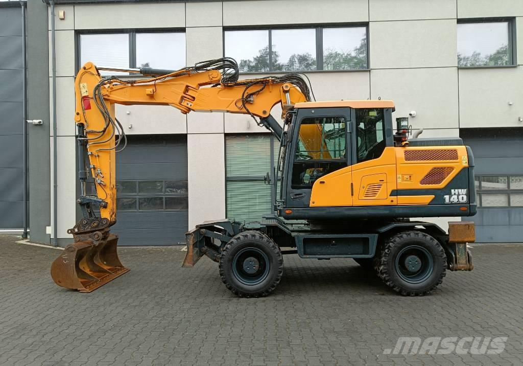 Hyundai HW140 Gumikerekes kotrók