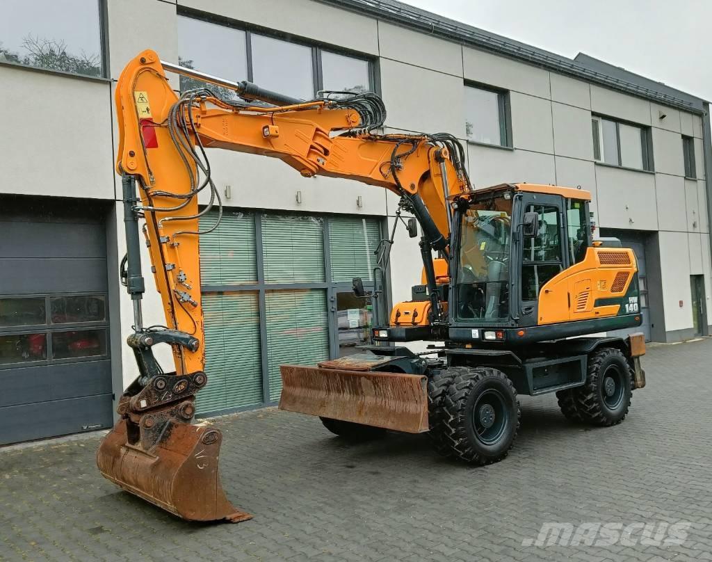 Hyundai HW140 Gumikerekes kotrók