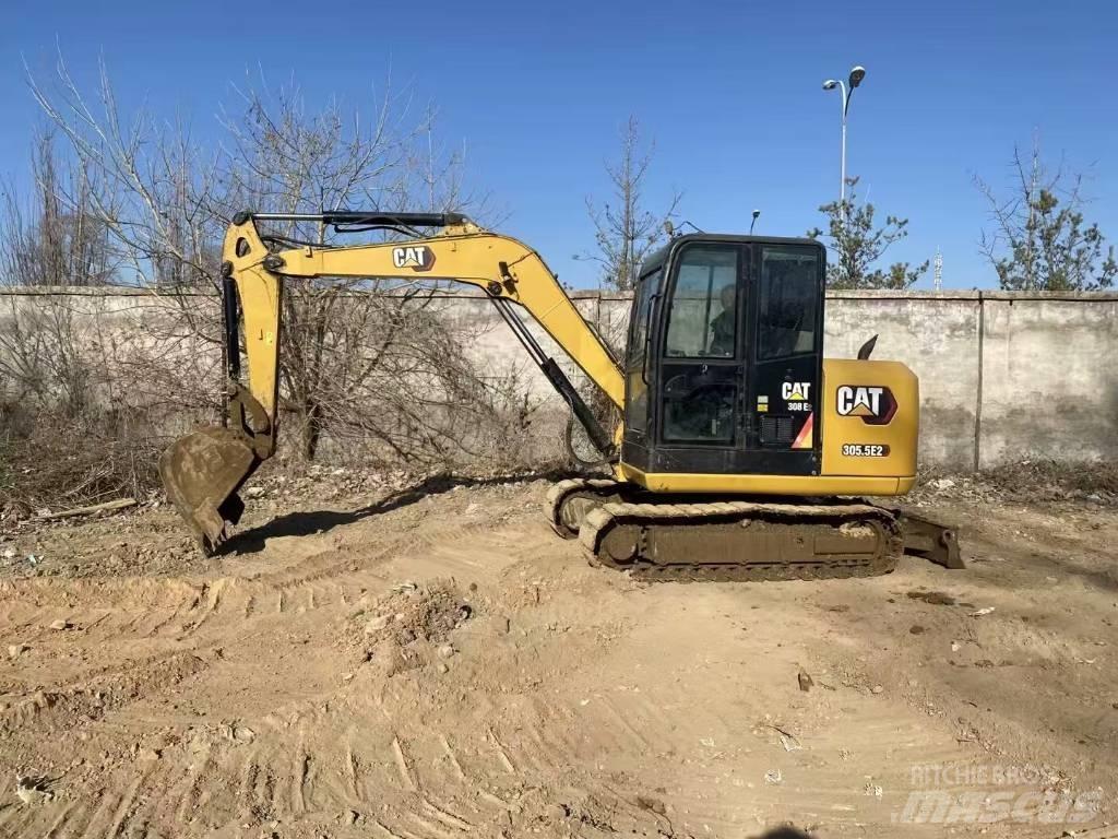 CAT Cat305.5e2 Mini kotrók < 7t