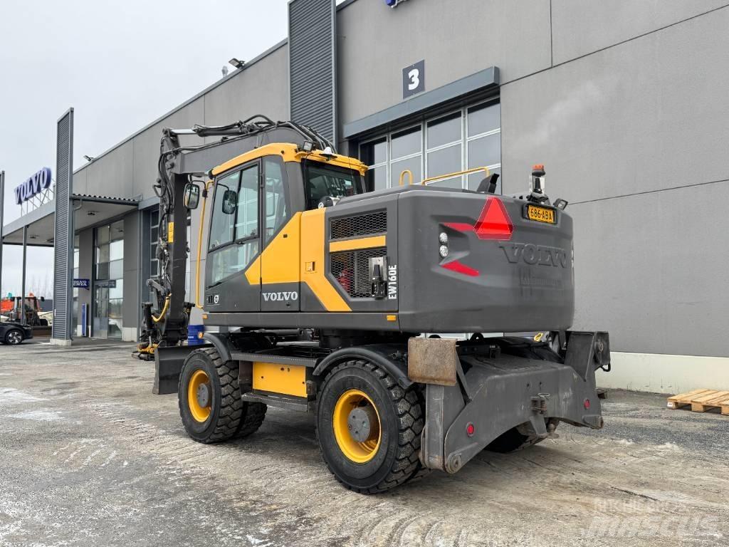 Volvo EW 160 Gumikerekes kotrók