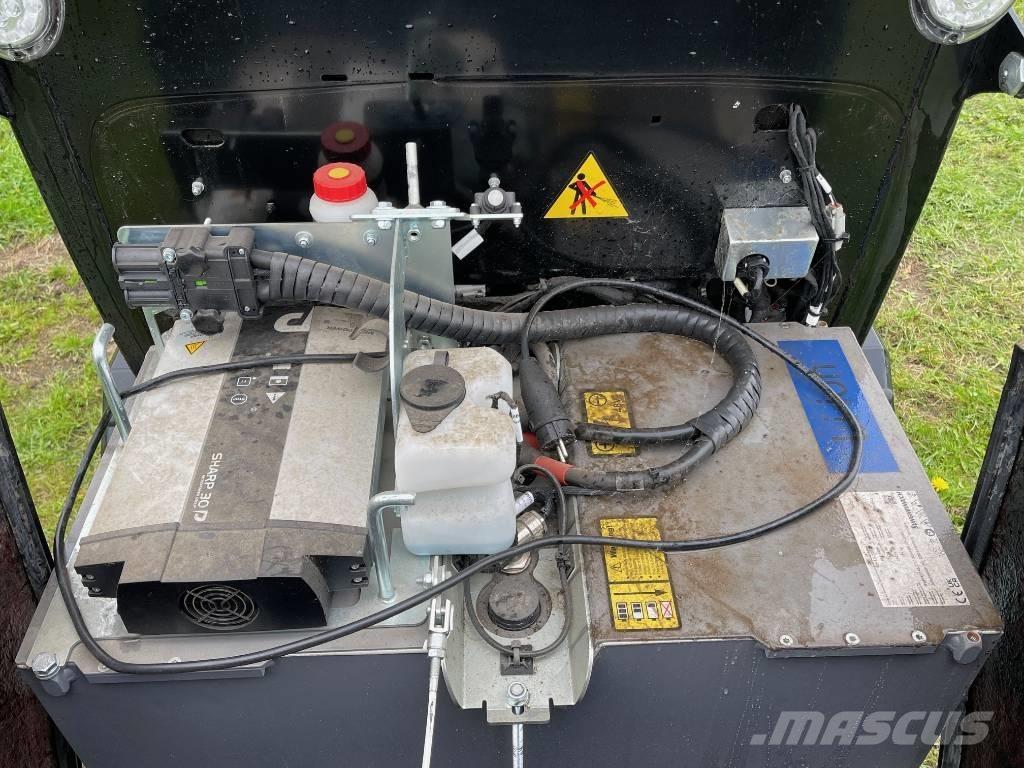 Kubota RT220-2e Gumikerekes homlokrakodók