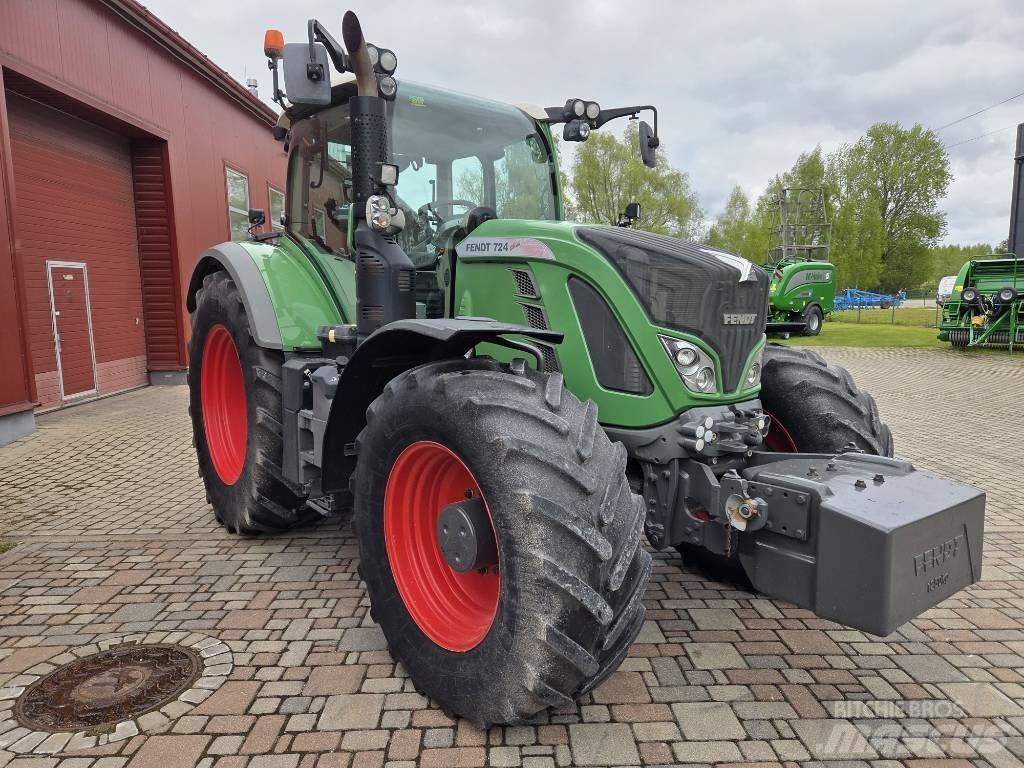 Fendt 724 Profi Plus Traktorok