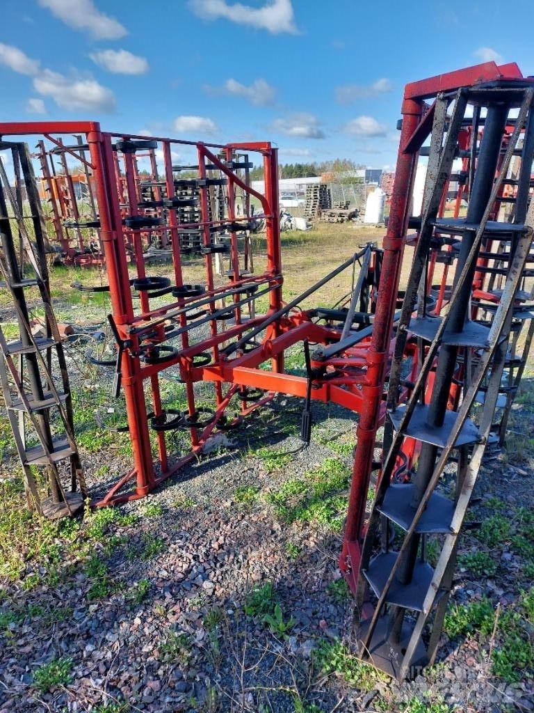 Potila SK 370 Borona
