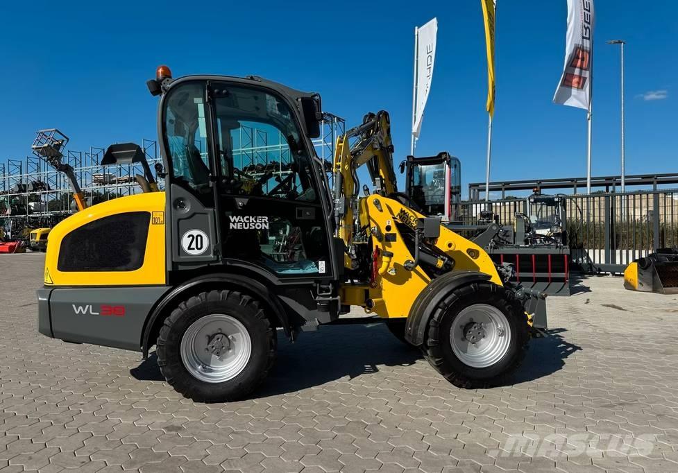 Wacker Neuson WL 38 Gumikerekes homlokrakodók