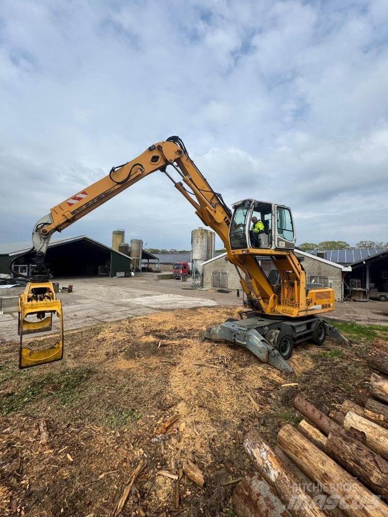 Liebherr A 924 C Átrakógépek
