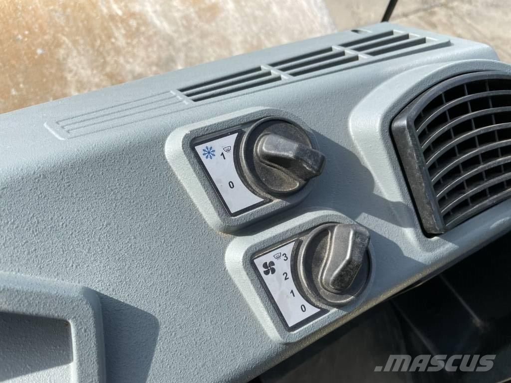 Bomag BW 213 D-5 Egydobos hengerek