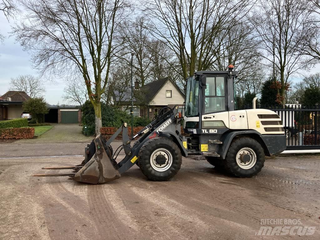 Terex TL 80 Gumikerekes homlokrakodók